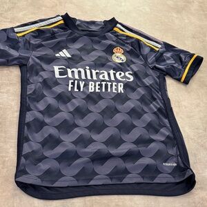 Adidas Kids Real Madrid Modric #10 Soccer Jersey size 11-12 yrs M